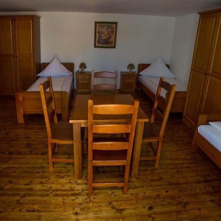 Apartmán Kuca Za Odmor Poppke Fericanci Exteriér fotografie
