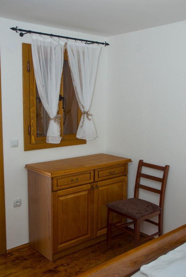 Apartmán Kuca Za Odmor Poppke Fericanci Exteriér fotografie